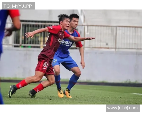 成都足球队以97分领跑挑战赛积分榜展现强劲实力和夺冠希望 成都足球队以97分领跑挑战赛积分榜展现强劲实力和夺冠希望